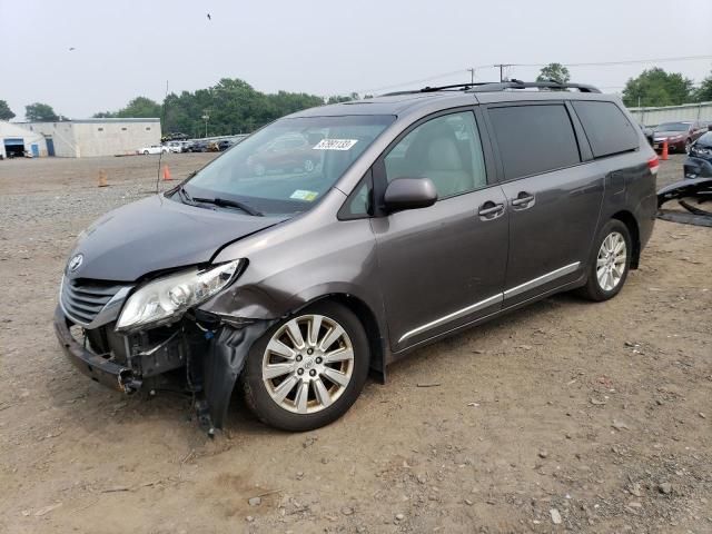 2014 Toyota Sienna XLE