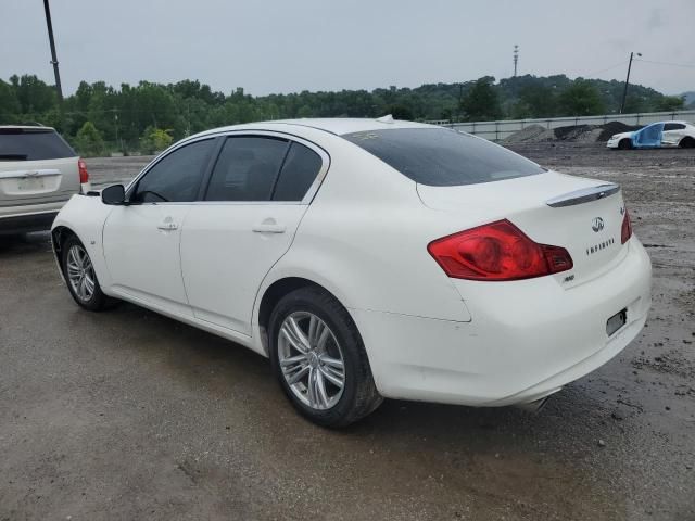 2015 Infiniti Q40