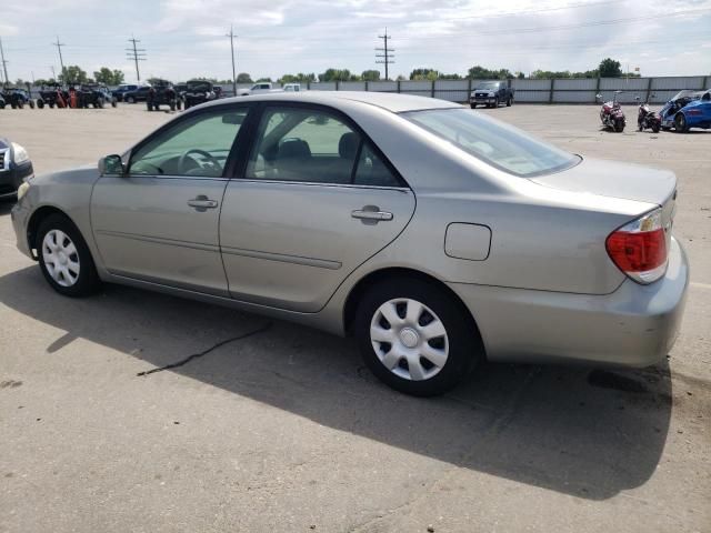 2005 Toyota Camry LE