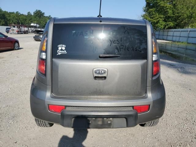 2011 KIA Soul +