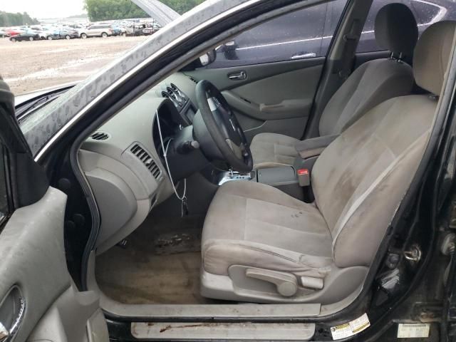 2010 Nissan Altima Base