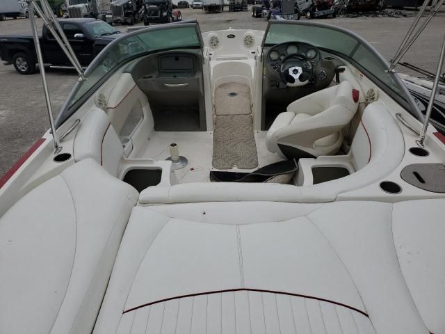 2006 Rinker Boat