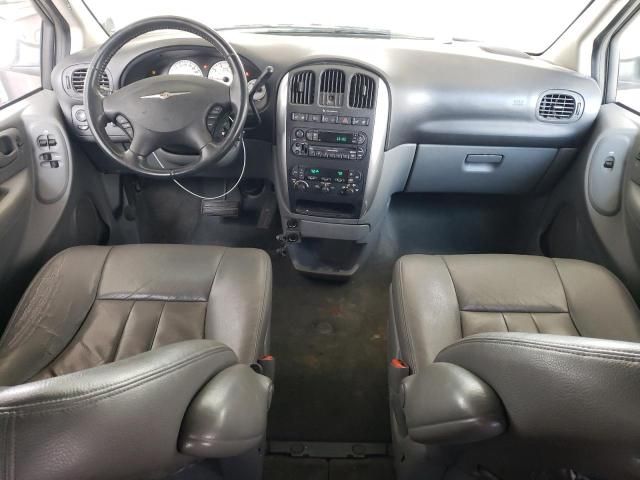 2005 Chrysler Town & Country Touring