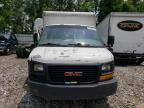 2009 GMC Savana Cutaway G3500