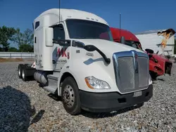 Salvage trucks for sale at Memphis, TN auction: 2021 Kenworth Construction T680