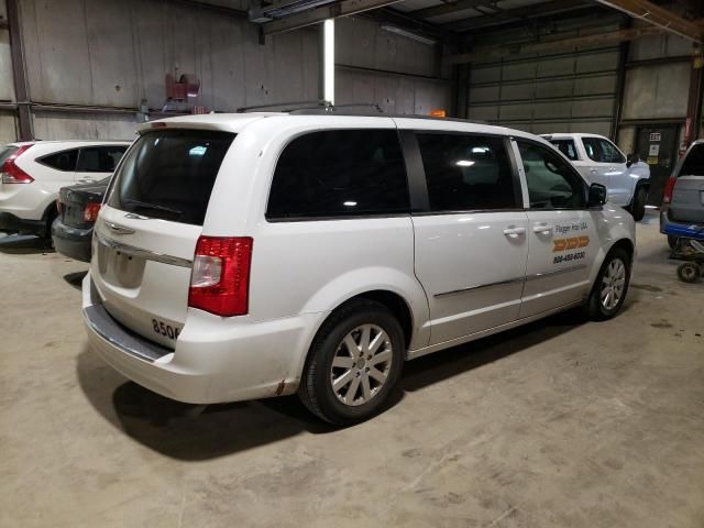 2014 Chrysler Town & Country Touring