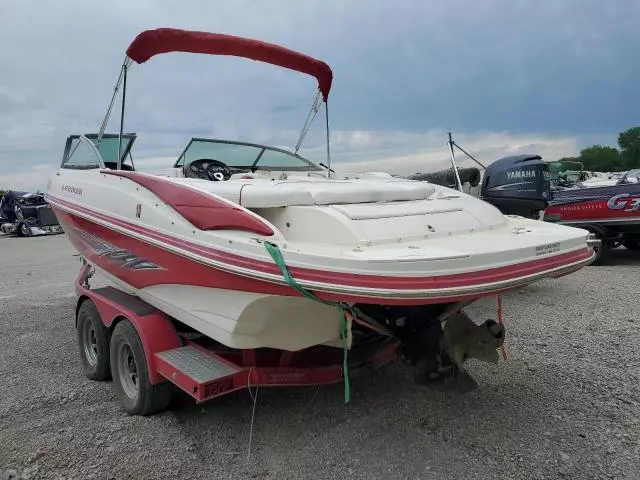 2006 Rinker Boat