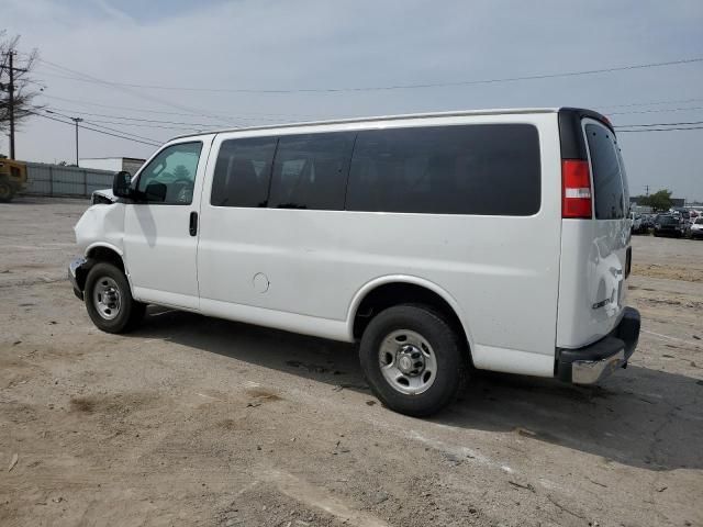 2017 Chevrolet Express G2500 LT