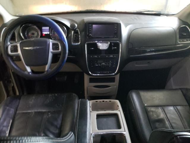 2012 Chrysler Town & Country Touring