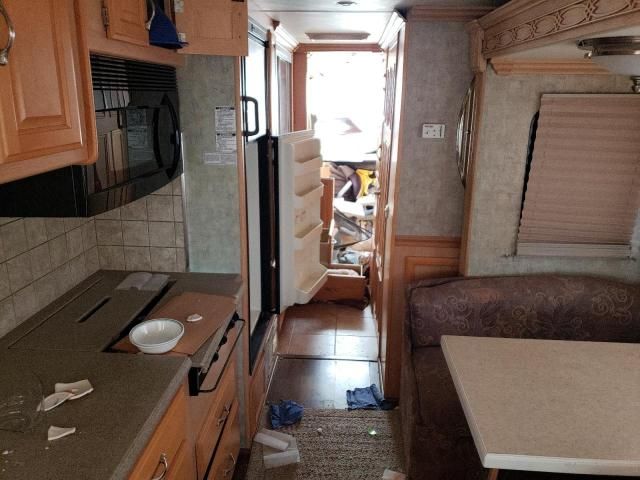 2004 Coachmen 2004 Freightliner Chassis X Line Motor Home