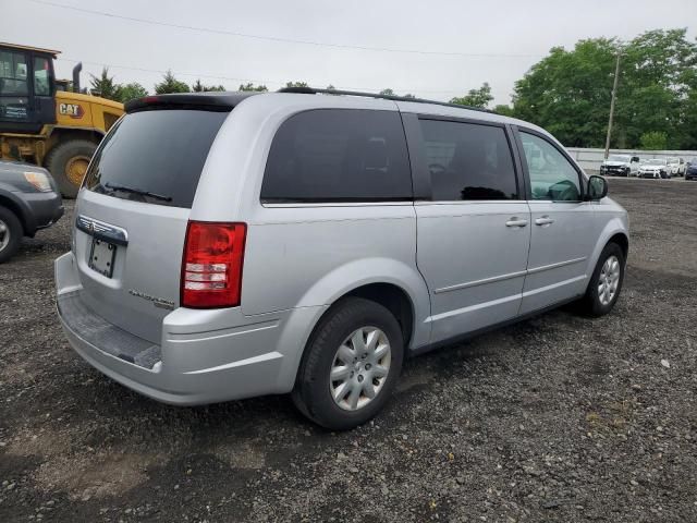 2010 Chrysler Town & Country LX