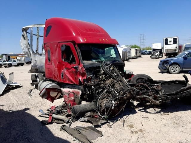 2022 Freightliner Cascadia 126