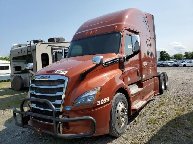 2019 Freightliner Cascadia 126