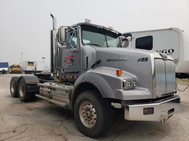 2020 Western Star Conventional 4900SA