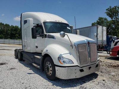 Vehiculos salvage en venta de Copart Loganville, GA: 2017 Kenworth Construction T680