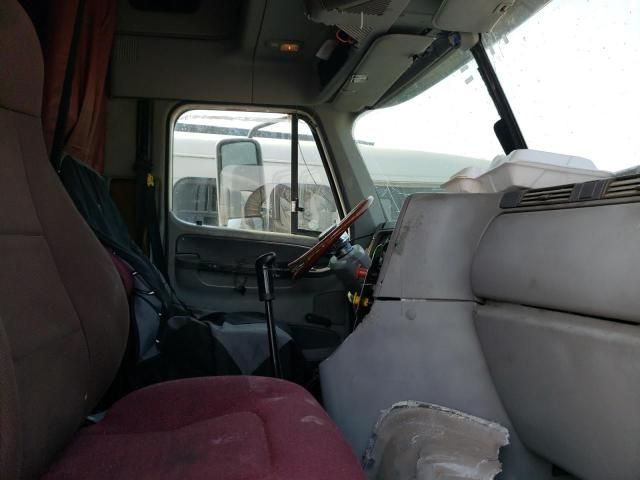 2006 Freightliner Conventional Columbia