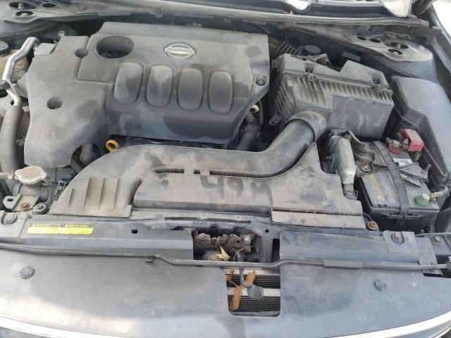 2010 Nissan Altima Base