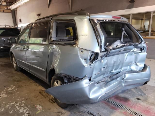 2009 Toyota Sienna CE