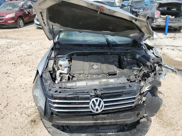 2013 Volkswagen Passat S