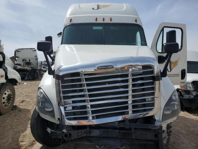 2016 Freightliner Cascadia 125