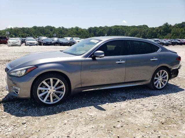 2015 Infiniti Q70 3.7