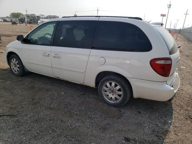 2005 Chrysler Town & Country LX