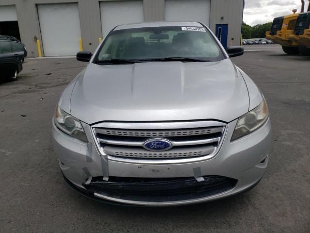 2011 Ford Taurus SE