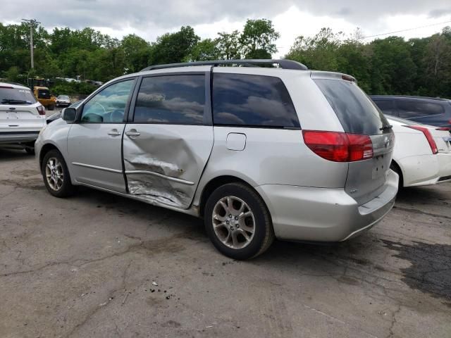 2005 Toyota Sienna XLE