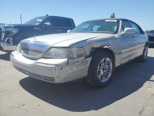 2006 Lincoln Town Car Signature