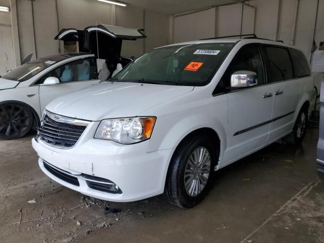 2016 Chrysler Town & Country Touring L