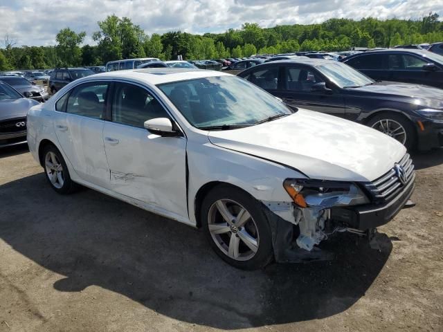 2012 Volkswagen Passat SE