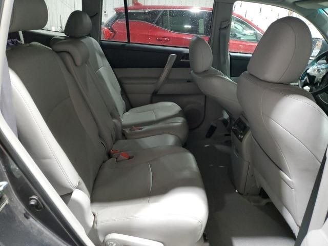 2010 Toyota Highlander SE