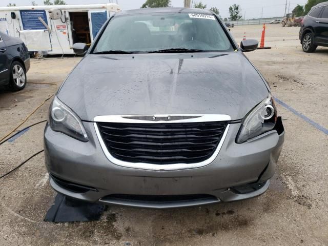 2013 Chrysler 200 Limited