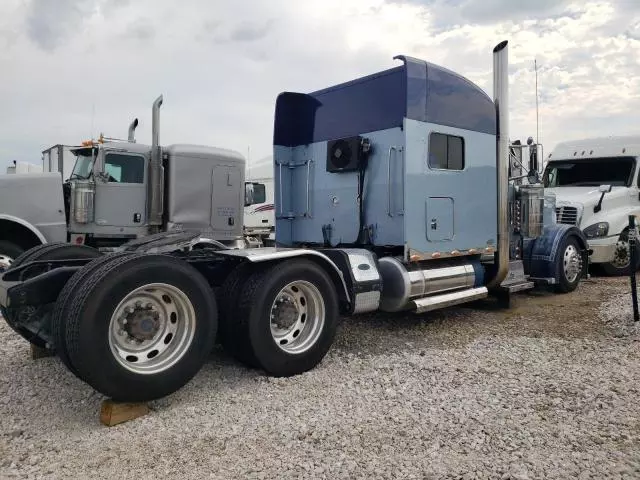 2002 Peterbilt 379