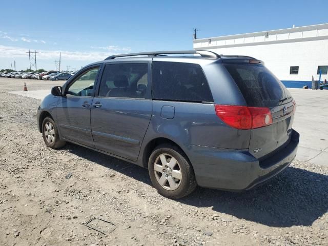 2006 Toyota Sienna CE