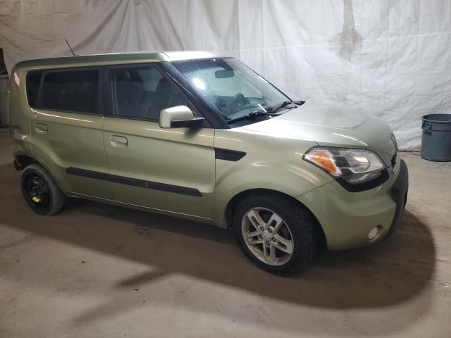 2010 KIA Soul +