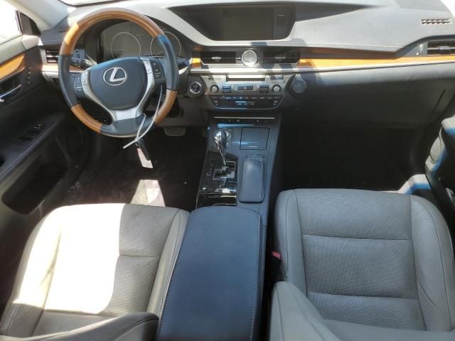 2015 Lexus ES 300H