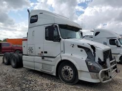 Salvage trucks for sale at Corpus Christi, TX auction: 2007 Volvo VN VNL