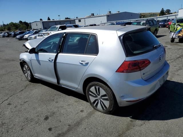 2016 Volkswagen E-GOLF SE