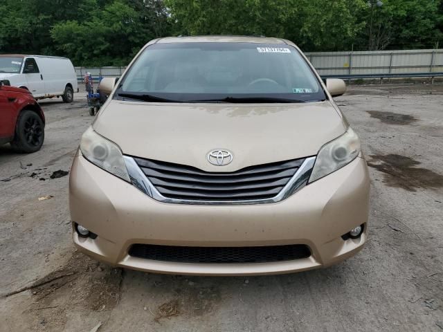 2011 Toyota Sienna XLE