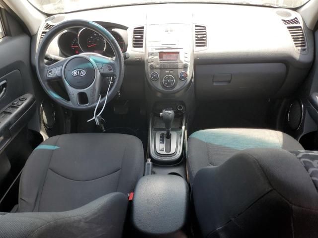 2010 KIA Soul +