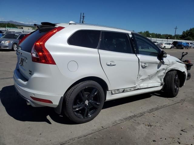 2017 Volvo XC60 T6 R-DESIGN Platinum