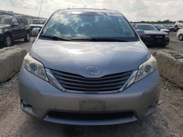 2012 Toyota Sienna XLE