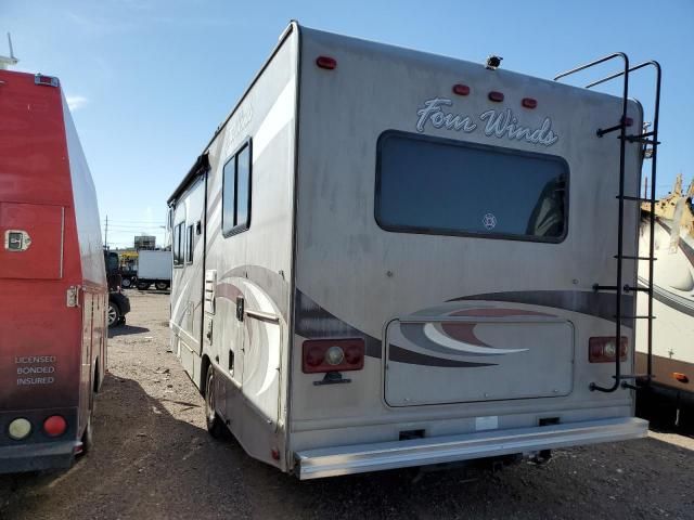 2015 Ford Econoline E450 Super Duty Cutaway Van