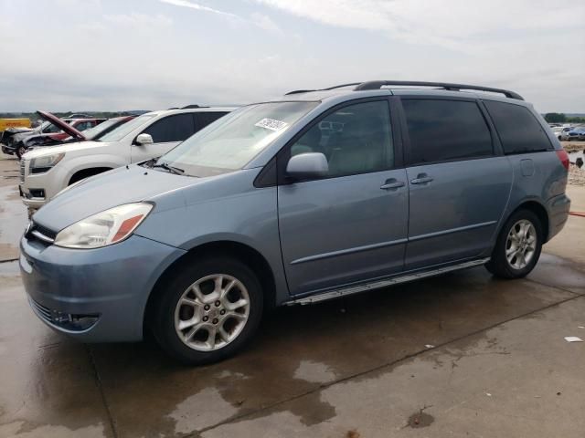 2004 Toyota Sienna XLE