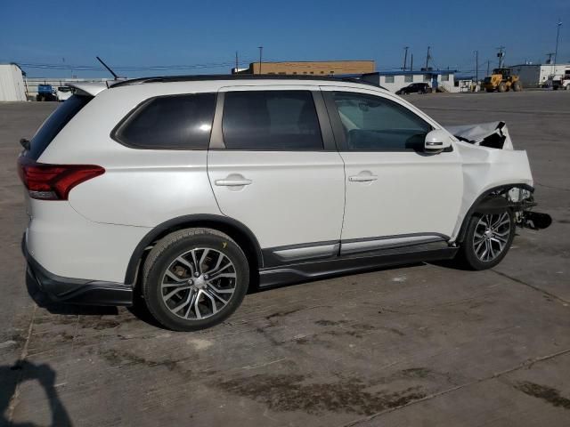 2016 Mitsubishi Outlander SE