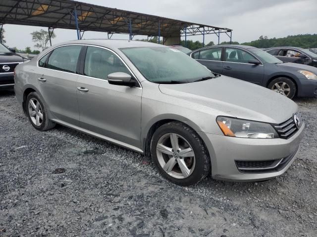 2013 Volkswagen Passat SE