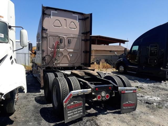 2017 Freightliner Cascadia 125