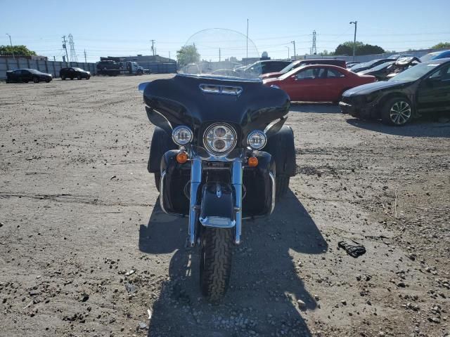 2015 Harley-Davidson Flhtcutg TRI Glide Ultra