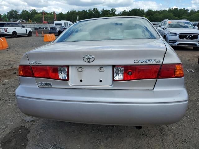 2000 Toyota Camry CE